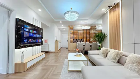 Chính chủ cần bán gấp ch 2 phòng ngủ sáng tòa t11 times city, giá 6,5 tỷ cả đồ (miễn trung gian)