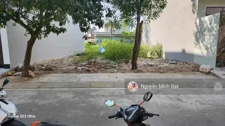 Tôi có lô đất gần kcn cầu tràm cần bán, dt 120m2 / 627 triệu ( sổ hồng đầy đủ ) mt 6m hẻm oto,