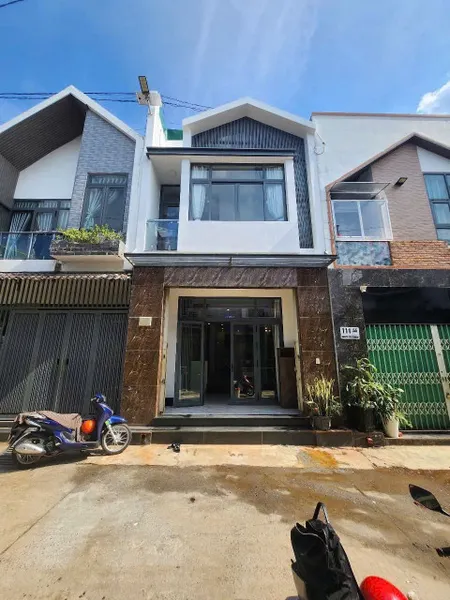 NHÀ 1 TRỆT 1 MÊ HẺM 111 NGUYỄN TRI PHƯƠNG - ĐƯỜNG OTO 6M TT. TP