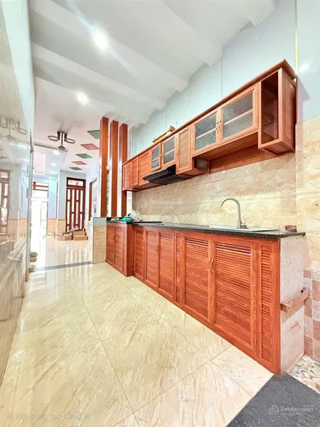 Nhà mới đẹp ngang 5.3m sân rộng đậu 2 ô tô sát ubnd tân bình dĩ an. dt 116m (5.3 x 22m