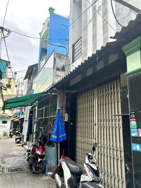 Bán nhà đường đoàn văn bơ thông ra xóm chiếu, nguyễn tất thành qua quận 7 thuận tiện