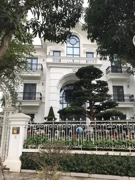 Bán biệt thự bằng lăng vinhomes riverside view sông rộng nhà đẹp long lanh giá 350tỷ có tl