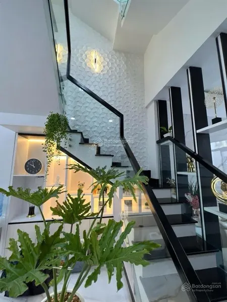 Siêu phẩm 4 tầng 65m2 quá đẹp hxh nơ trang long nội thất cao cấp ko qh, ko lộ giới 8,6 tỷ