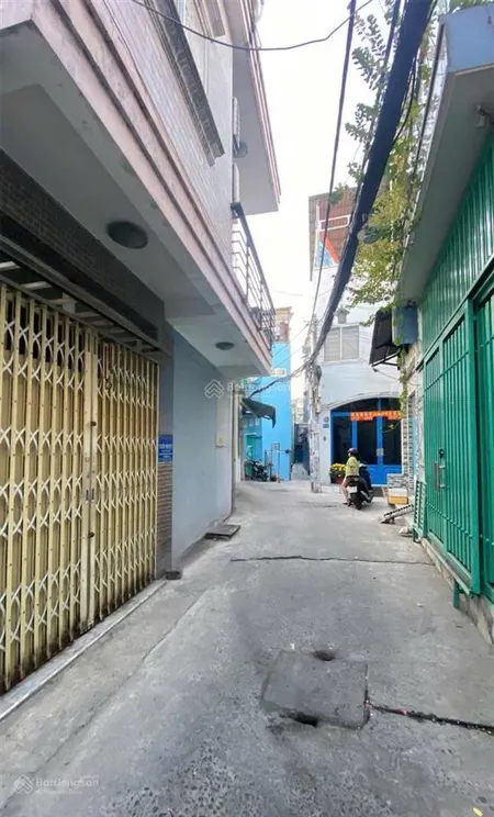 Bán nhà q7 65.4 m2 1 lầu giá 3,750 ngay cầu kênh tẻ