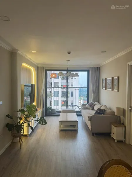 Chính chủ gửi bán căn hộ 92,75m2 tòa dv5 cc rose town. giá 6.7 tỷ