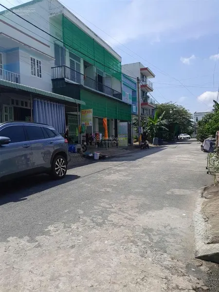 Bán dãy trọ 2 tầng, mặt tiền đường nhựa 10m thông, dt 10 x 25m (cn 250m2), đang cho thuê 21tr/th