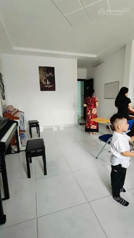 Nhà 3 tầng mặt tiền đường trương thị hoa phường tth q12 dt 100m2 (4x25) đường 20m dòng tiền 15tr/th
