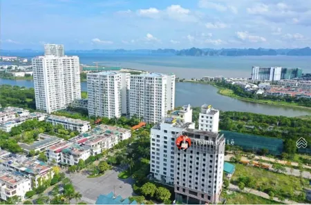 Do chuyển định cư không sử dụng nên cần bán căn hộ 2pn 76m2 trung tâm du lịch bãi cháy, hạ long