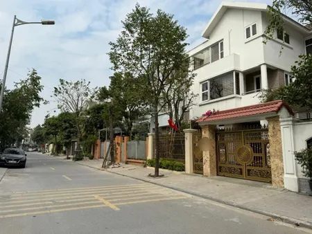 Biệt thự văn phú giá rẻ nhất khu 200m/10m mặt tiền view vườn hoa chỉ 35 tỷ