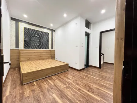 BÁN NHÀ MẶT PHỐ 4 TẦNG - ĐI THẲNG LÀ ĐẾN TRƯỜNG CHINH - NGÃ TƯ SỞ