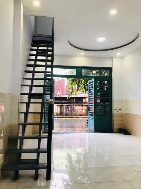 BÁN NHÀ ĐƯỜNG 10M - HÀ CHƯƠNG- TRUNG MỸ TÂY - 2 TẦNG - 5x13 - 4.Xx TỶ