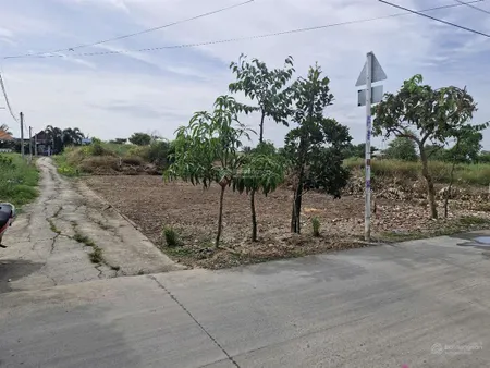 Chính chủ gửi bán lô đất thổ cư 336m2 góc 2 mặt tiền, xây biệt thự cực đẹp gần ql50, giá tốt, shr