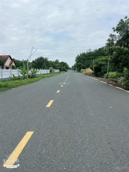 Siêu phẩm tân hưng. ngang 48m tổng hơn 2000m2. ra gấp lô đất ngang 28m giá ngộp chỉ 285 triệu