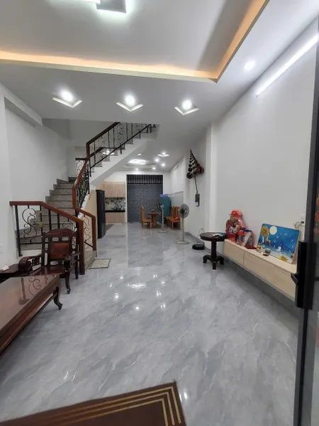Cho thuê nhà 4 tầng đường Hiệp Bình, HBC