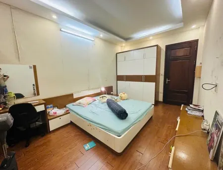 bán gấp phân lô tại đường hoàng mai phường hoàng văn thụ quận hoàng mai