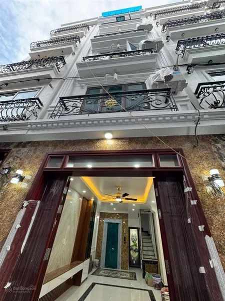 (thang máy) bán nhà cầu diễn 32mx6t sát oto siêu thoáng mới đẹp hơn 7 tỷ siêu thoáng gần phố, metro