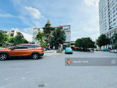 Đất mặt tiền view công viên, xd 1 hầm 3lầu kdc areco. đường rộng 10m. dt 120m2 (5x20) vuông vức