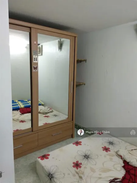 Bán nhà phố hẻm 100 đường phong phú q8, p12, dt 3,2x7m, 1 trệt, 1 lầu, 1 lửng, 2pn, giá 2.7 tỷ