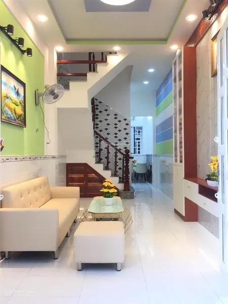Bán nhà ở ngay lưu hữu phước, p15 dt 38,8m2 (4pn 3wc) sổ hồng riêng