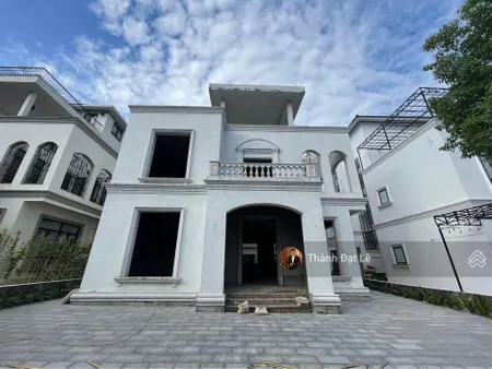 Chính chủ bán căn biệt thự đơn lập 3,5 tầng 336m2 đồi beverly hills đức dương, bãi cháy tp hạ long