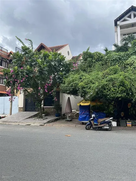 Chủ cần bán nhanh lô đất mặt tiền 120m2 giá tốt nhất khu vực đường 25 khu bên sông hiệp bình chánh