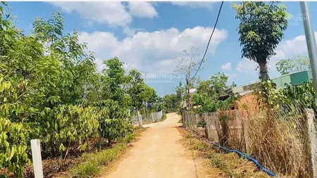 Chỉ 340 triệu/sổ 1044m2 sẵn 300 m2 thổ cư. đất tại xã đắk wer, gần cao tốc chơn thành gia nghĩa