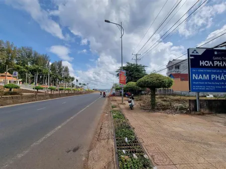 Chính chủ cần bán đất tại quốc lộ 14 thị trấn đức phong, bù đăng, 746m2, mặt tiền rộng, sổ sẵn