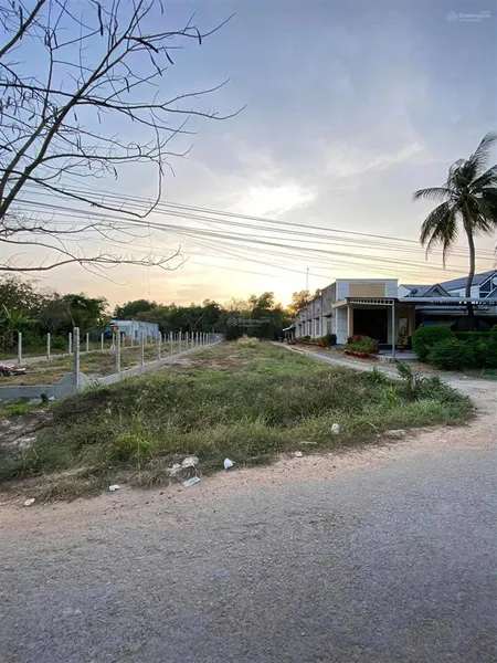 Tôi chính chủ bán lô đất mt nhựa kp hòa hưng ngang 10 dài 68m, giá 540tr tl nhẹ lộc lá cho khách