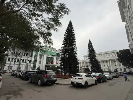Bán mảnh đất khu phân lô trường đại học hà nội, nam từ liêm, lô góc 3 mặt thoáng, dt 82m2, mt 10m
