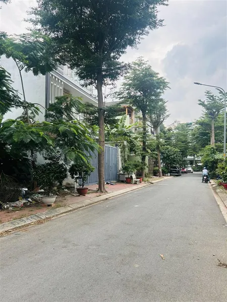 Bán đất 10x20m khu kim sơn , gần đh tôn đức thắng, dtcn đủ 200m2 giá 25ty5