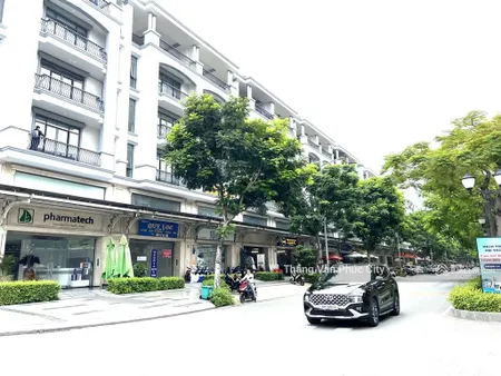 Mặt tiền nguyễn thị nhung 7x20m kđt vạn phúc, kinh doanh sầm uất phù hợp mọi công ty, sổ hồng riêng