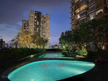 Bán dragon hill tháng 8 giá cực tốt loại 2pn. view pmh 0777 649 ***