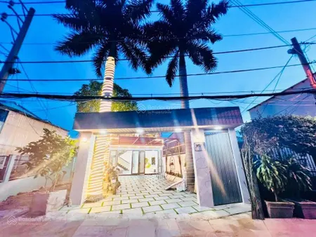 Bán villa vườn view sông mt hẻm 1419 dt 138m2 giá 8tỷ600tr. duy nhất tại nhà bè. 0909 519 ***