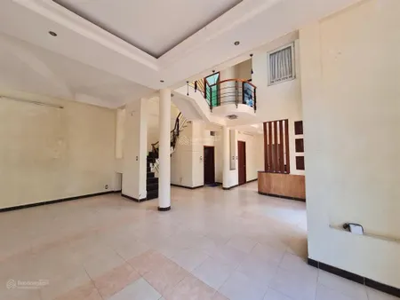 Bán biệt thự đẹp tại kdc bình hưng, 21,8 tỷ, 288m2, 4pn, 4wc, 2 tầng, hướng nam, q. bình chánh hcm