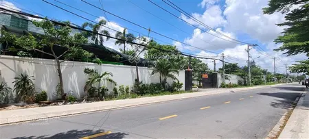 Bán gấp lô đất diện tích 10,936m2, mặt tiền đường phạm thị giây, hóc môn, giá 180 tỷ