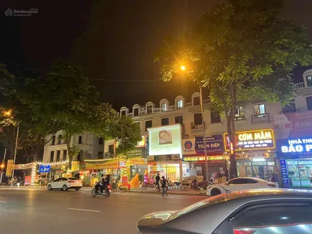Duy nhất 1 căn lk 80m ngay cột đồng hồ dt 80m. 4,5 tầng. mt 4.5m giá đầu tư chỉ 17.5 tỷ chủ bán gấp