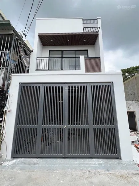Nhà lầu đường linh đông hẻm xe hơi an ninh nhà mới sổ hồng sát phạm văn đồng