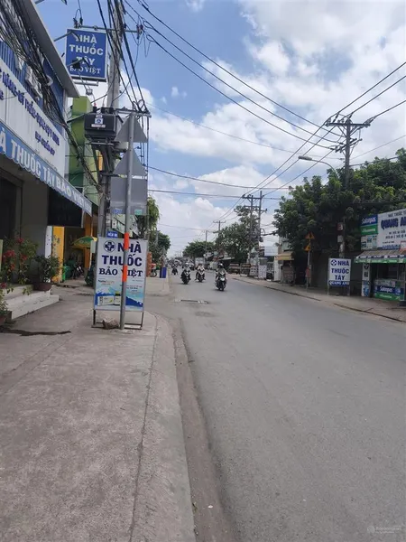 Mặt tiền nguyễn xiển ngang 8m sát vinhomes tp thủ đức