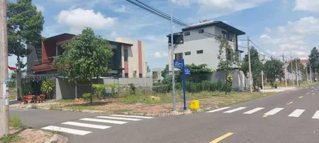 Bán đất 177.2m² ngang 10m giá 3.75 tỷ Phường Tam Long
