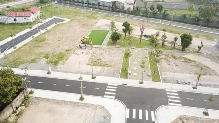 Bán 4 lô sổ hồng sẵn 80.5m2 1,99 tỷ, 93.7m2 1,990 tỷ, góc 166m2 2,9 tỷ, góc 141m2 3,6 tỷ