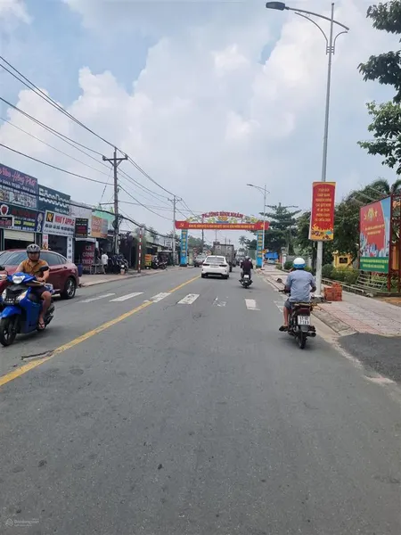 Hạ 400tr bán đất mặt tiền đường nhựa ngang 6m xây nhà quá đẹp 0909 036 ***