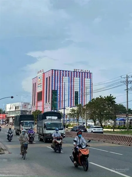 Mặt tiền ql13 kinh doanh mọi ngành nghề giá 11 tỷ