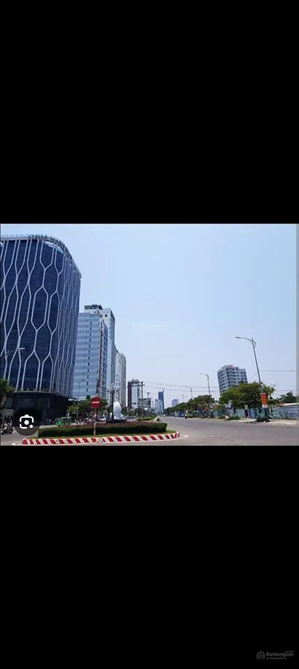 Bán lô đất biển mỹ khê 2 mặt tiền dt 168m2 ngang 7m dài 24m giá 36 tỷ