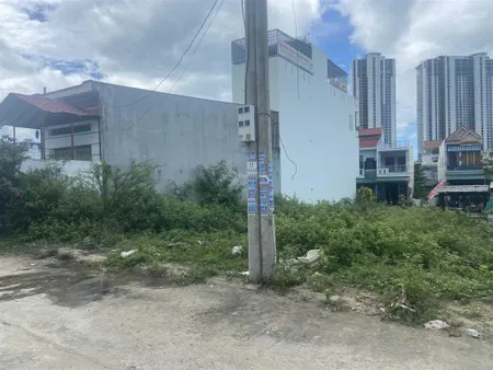 Cần bán lô đất đẹp ở hòn xện, gần bến du thuyền nha trang, mặt tiền 8m, dt 140m2 mt 8m