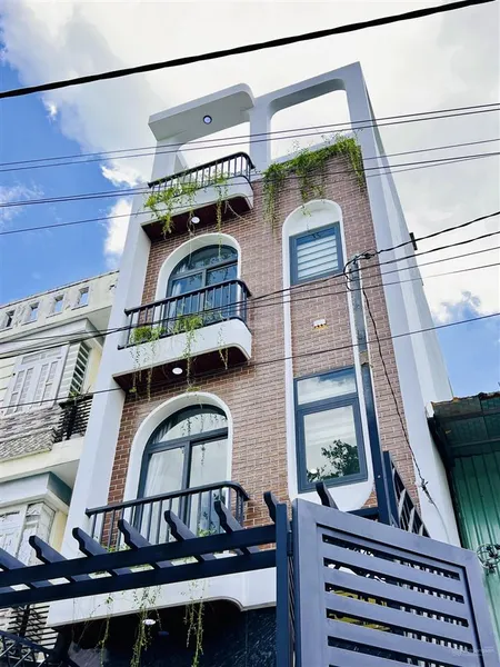 Nhà phố mẫu hiện đại, 4.4 x 15m. trệt, 3 lầu, 4pn, 5wc. 1/ thạnh xuân 25 ngay ubnd tx. giáp gv