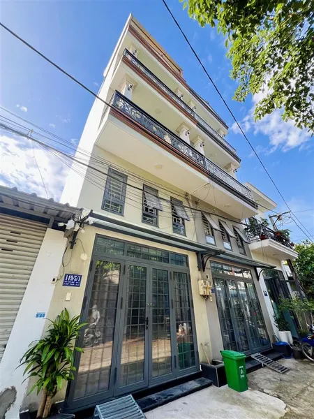 Nhà sổ riêng, 2 lầu, 2pn, 3wc, sân thượng. hẻm xe tải, ngay chợ bùi văn ngữ nguyễn ảnh thủ