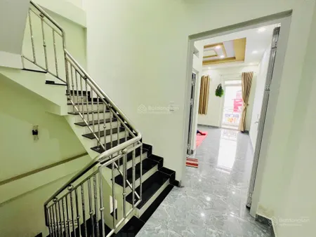 Nhà 3 tầng mặt tiền đường hà huy giáp, phường thạnh xuân, q12, dt 100/140m2(4x35) 14,5 tỷ