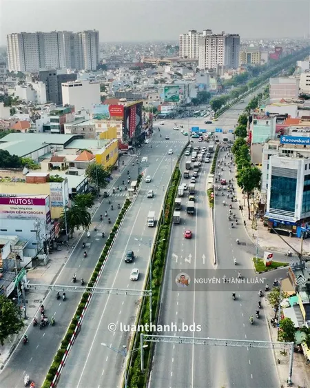 Nhà nát 1050m2 phan văn hớn tiện phân lô, xây kho xưởng