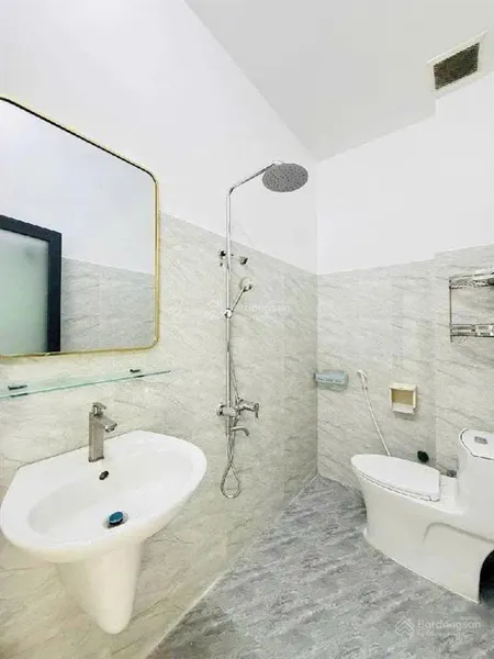 Nhà 4 tầng hẻm 6m đường hà huy giáp, phường thạnh lộc, q12, dt 65.5m2(4.3x16)