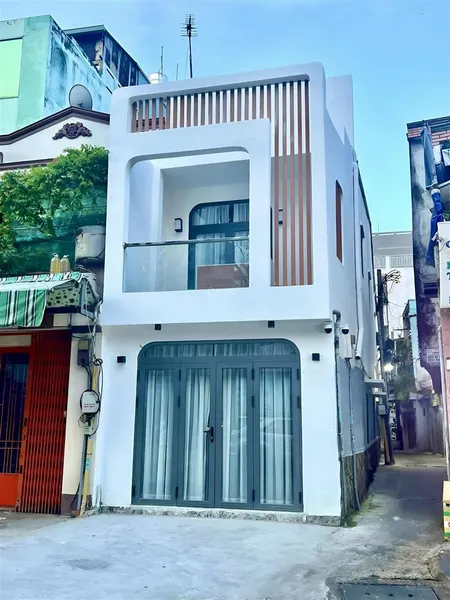 (q11nt2) lộ diện nhà góc 2mt phan xích long giá rẻ hơn kỳ vọng